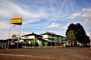 Hotel Initial By Balladins Roissy Cdg / Saint-Mard מראה חיצוני תמונה
